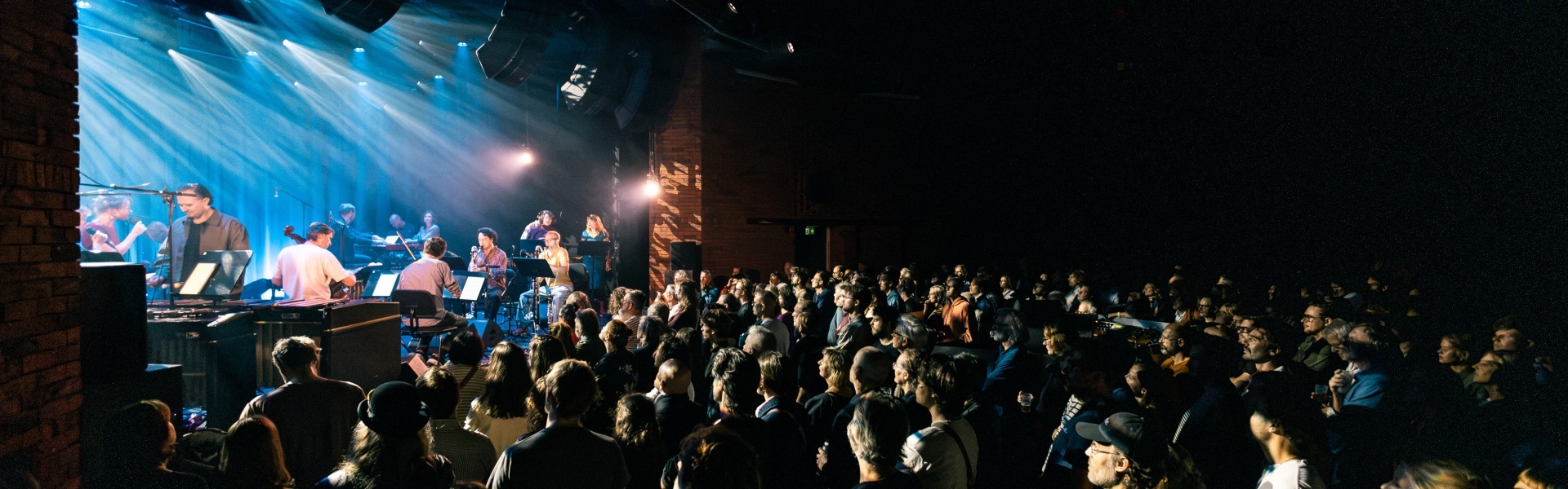 26.09 Steve Reich: Music for 18 Musicians & ROLROLROL